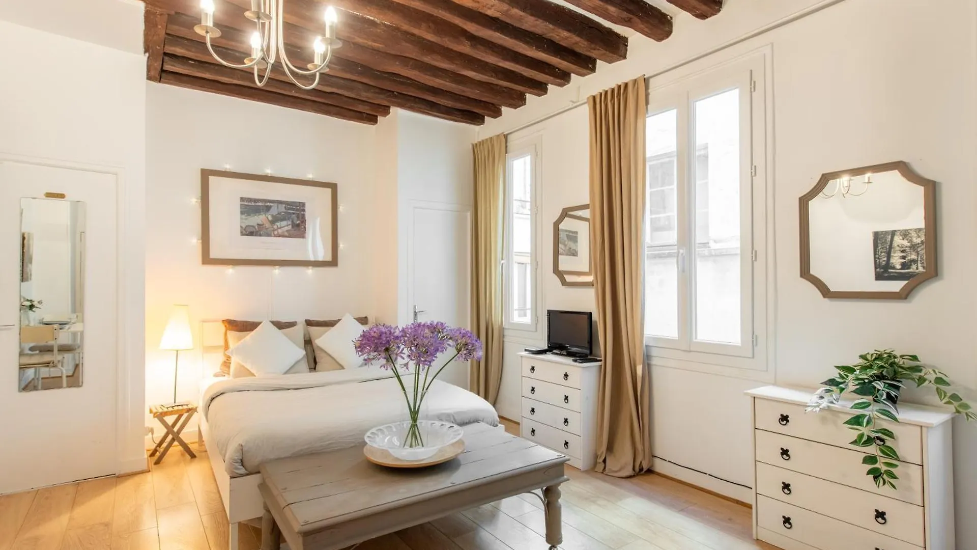 Geranimus Beauregard: Heart Of Paris Apartment